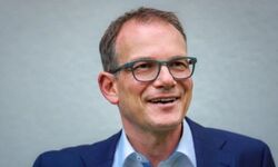 Dr. Reinhardt Schink
